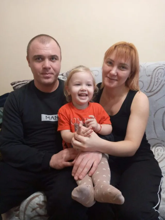 Маленькій волинянці збирають 3 мільйони на лікування СМА (фото)