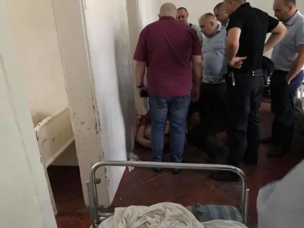 Пацієнта-різника з психлікарні Львова можуть привезти на Волинь, – ЗМІ