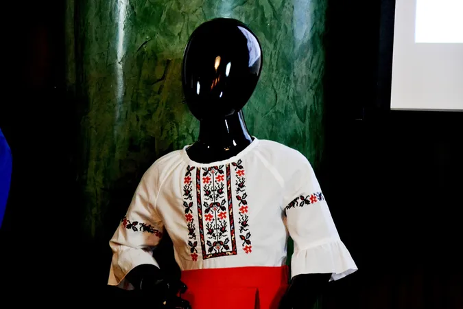 Луцька «Едельвіка» розповіла, як бореться з плагіатом вишивок
