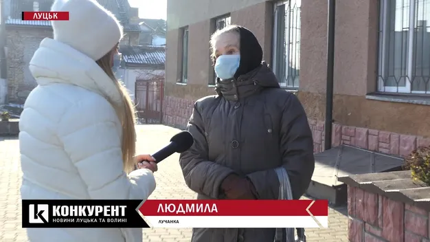 Перечекати мороз та поїсти: як і де у Луцьку працюють пункти обігріву (відео)