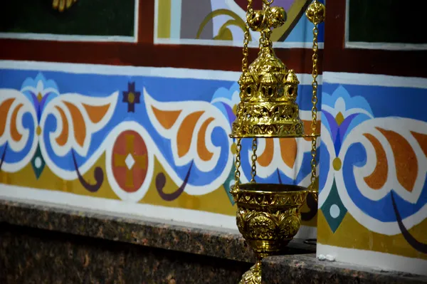 Храм для всіх: історія будівництва церкви на кладовищі в Гаразджі (фото)