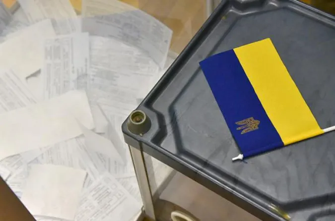 Бюлетені на «газеті» і члени комісії без зарплати: що буде з місцевими виборами