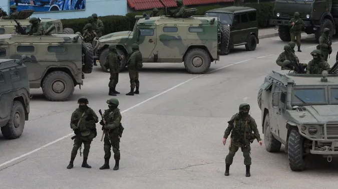 Росія, схоже, готується йти з плацдарму на Херсонщині, але це буде непросто, – британська розвідка