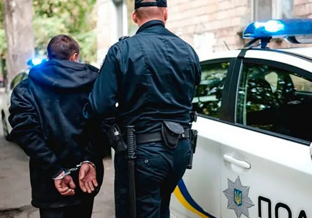 Уп’яте за ґрати: волинянина «посадили» за побиття поліцейського