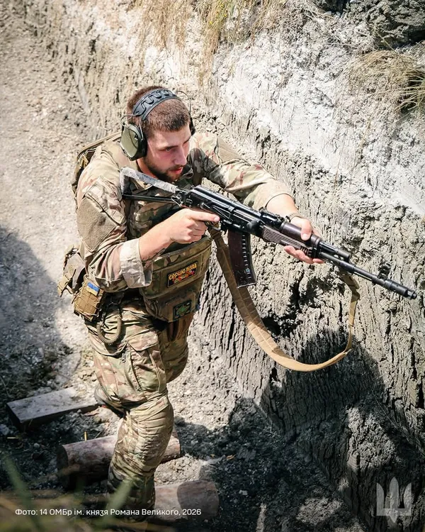 У 19 років – на війні: історія бійця волинської бригади, який ще підлітком мріяв захищати Україну
