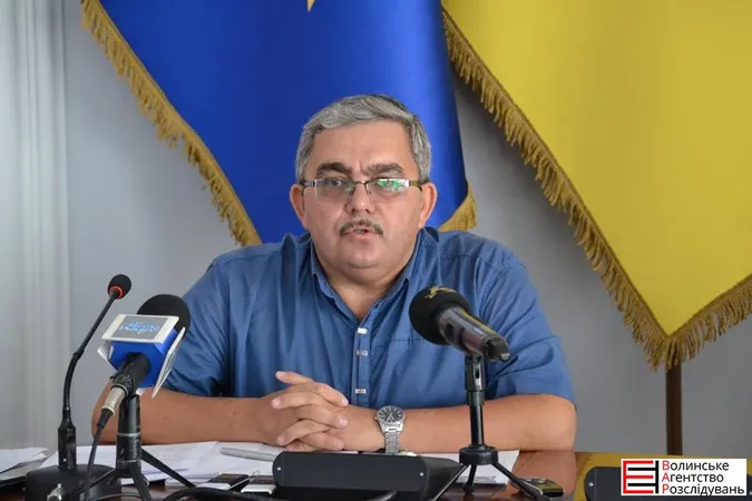 Керівникам навчальних закладів Луцька заборонили втручатись в фінансову діяльність фондів 