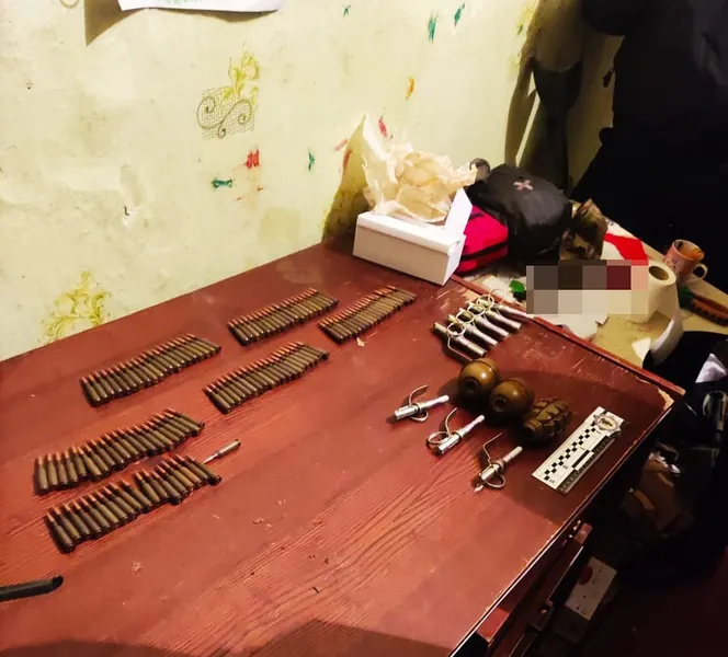 У Володимирі чоловік хотів підірвати гранатою поліцейських (фото, відео)