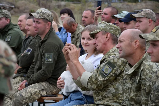 Відомі співачки «перезавантажили» волинських прикордонників (фото)