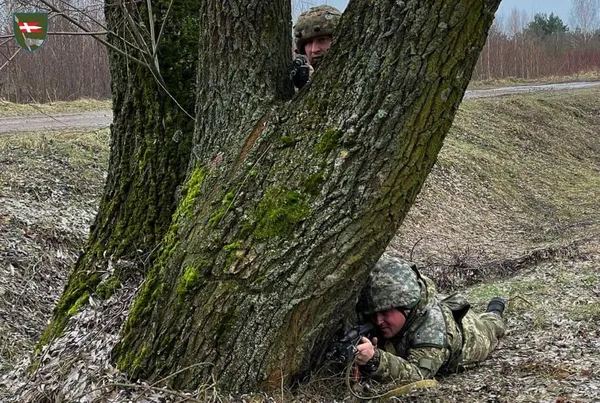 Воїни 14-ї ОМБр показали, як тренуються знищувати ворогів (фото, відео)
