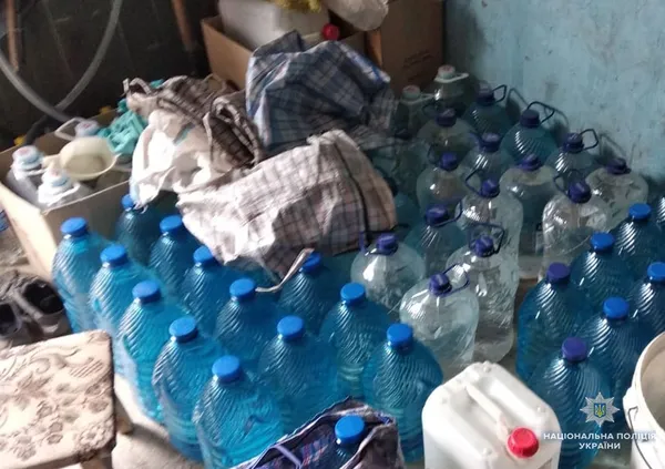 У Ковелі підробляли алкоголь відомих марок (фото)