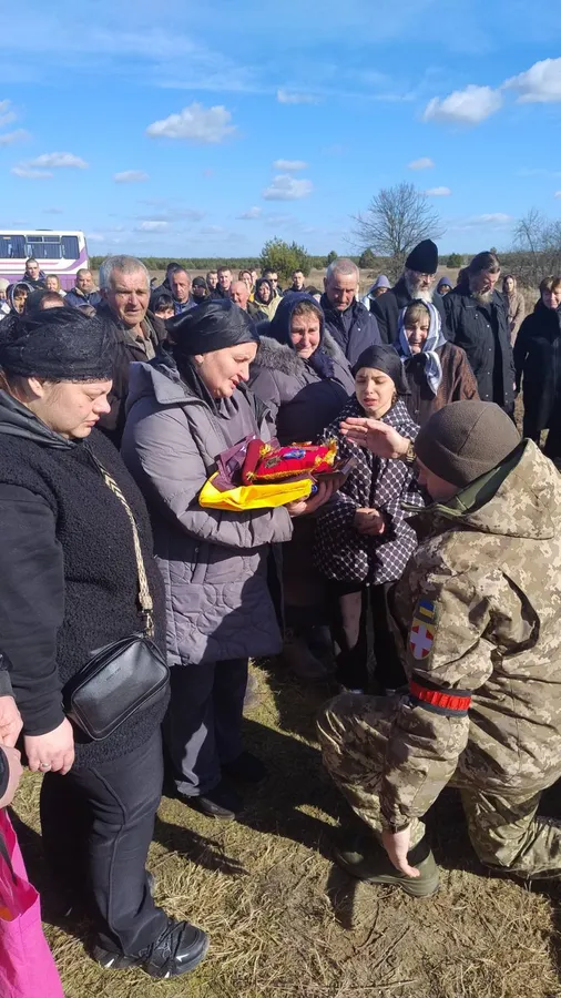 Шукали пів року: на Волині попрощалися із 29-річним воїном Богданом Тюхтеєм (фото)