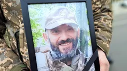 Загинув у день свого народження: у Ковелі попрощалися із воїном Сергієм Томашевичем (фото0