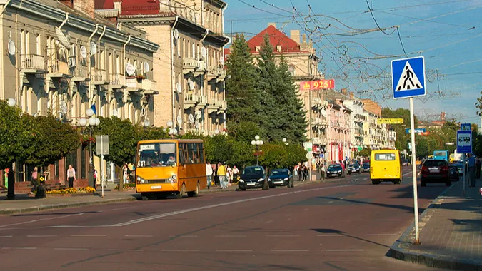 Скільки мільйонів «закатали» в асфальт у Луцьку у 2024 році