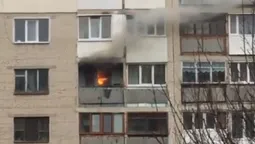У Луцьку в багатоповерхівці горить балкон (відео) 