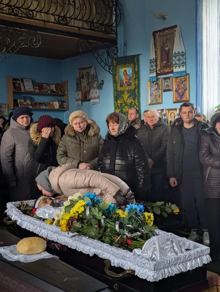 На Волині попрощалися із загиблим воїном Петром Процом (фото)