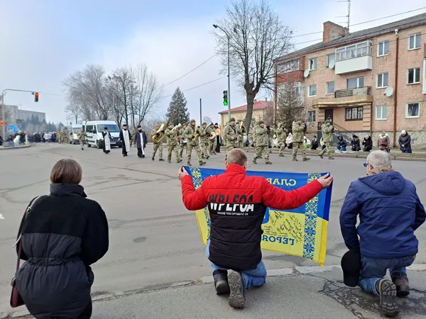 Сумне Різдво: у Ковелі попрощалися з двома захисниками (фото)