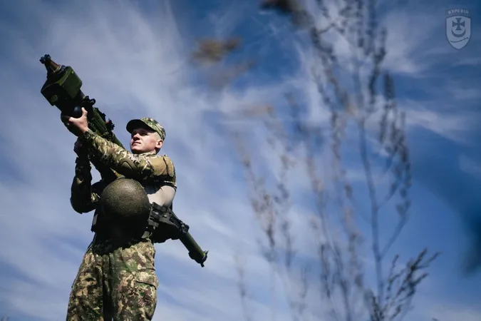 Не вперше: 20-річний нацгвардієць із ПЗРК «Ігла-1» збив ракету, що летіла на Київ