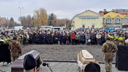 Загинули в один день: волиняни попрощались із Героями Миколою Бобром та Євгенієм Куколою (фото)