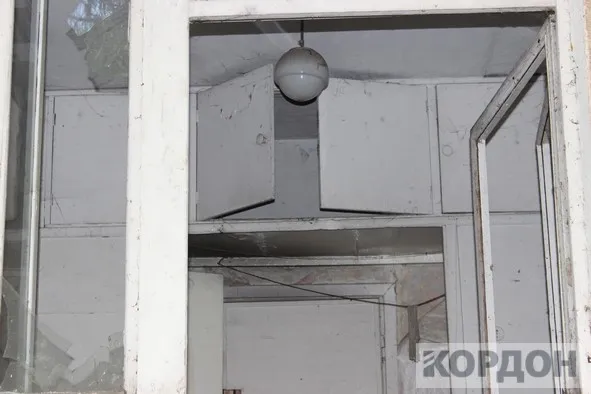 Будинок на Волині поступово перетворюється в руїни (фото)