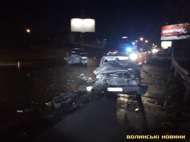 У Луцьку водійка з дитиною в салоні протаранила легковик, – очевидці (фото, відео)