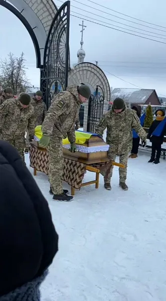 На Волині попрощалися з Героєм Юрієм Зінчуком (фото)
