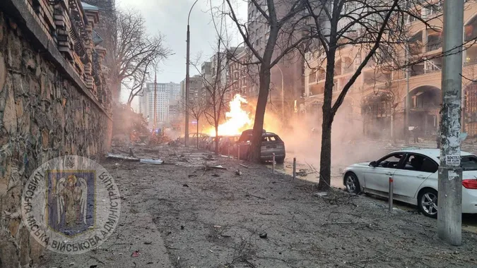 Ворог вдарив по Києву «Кинджалами» та «Іскандерами» (фото)