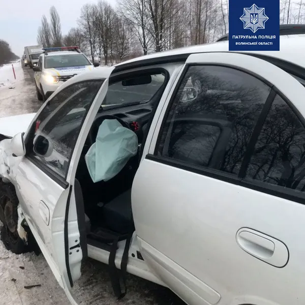 Пішла на обгін: біля Колодяжного – аварія (фото)