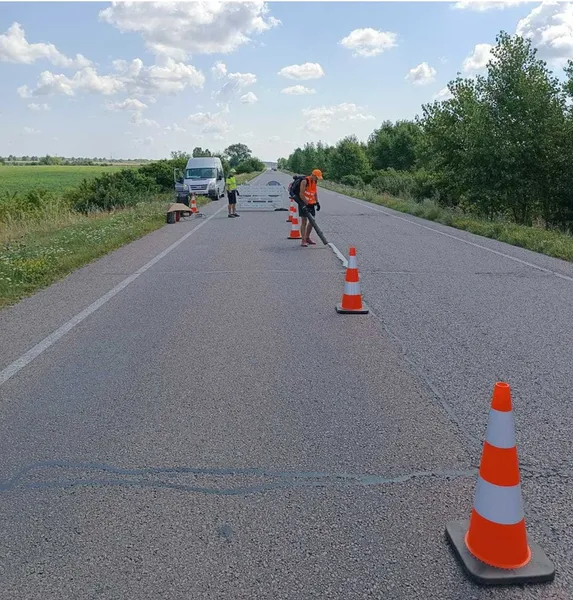 На Волині «латають» дві дороги державного значення (фото)