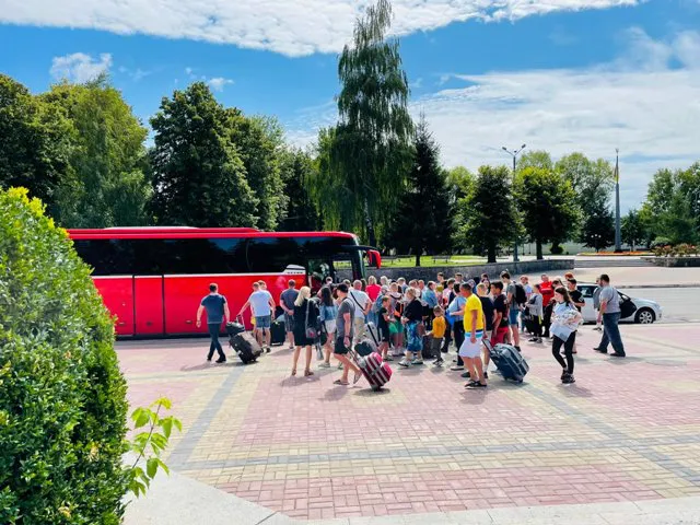Діти переселенців і військових з Нововолинська відпочинуть за кордоном (фото)