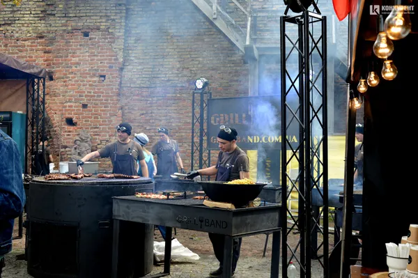 День 1: Чим частувалися та як розважалися містяни на Lutsk Food Fest (фото)