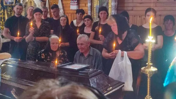 На Волині попрощалися з двома із трьох загиблих внаслідок ракетного удару по підприємству у Луцьку
