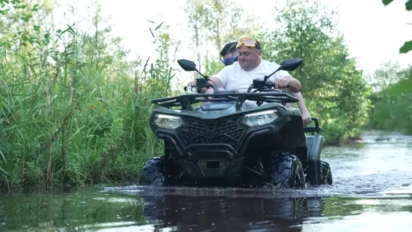На Рівненщині туристам показують, як виглядає земля після «бурштинових війн» (фото)