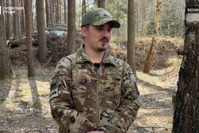 Ночував поруч із трупом росіянина: волинський прикордонник розповів про ротацію на фронт (відео)