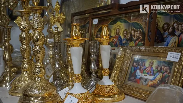 «Золоті» ризи, ладан і кадило, або Скільки в Луцьку коштує одягнути батюшку