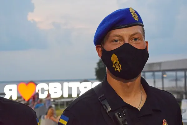 У Світязі неповнолітній вкрав із кафе на Набережній кальян