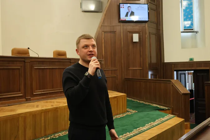 Гордість Волині: у Луцьку відзначили юних інтелектуалів та їхніх наставників (фото)