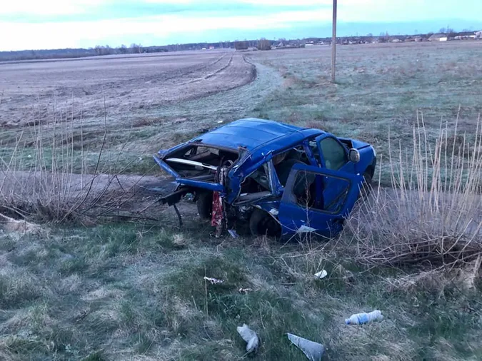 Аварія на трасі Київ-Ковель-Ягодин: автомобілі перетворилися в купу брухту (фото)