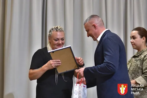 У Луцьку захисникам вручили державні нагороди та відзнаки міського голови (фото)