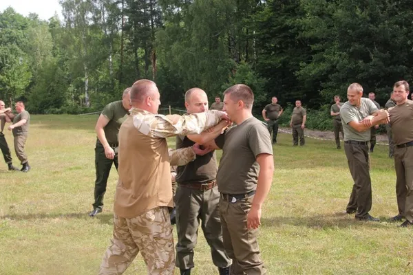 Волинських лісівників навчали самозахисту (фото)