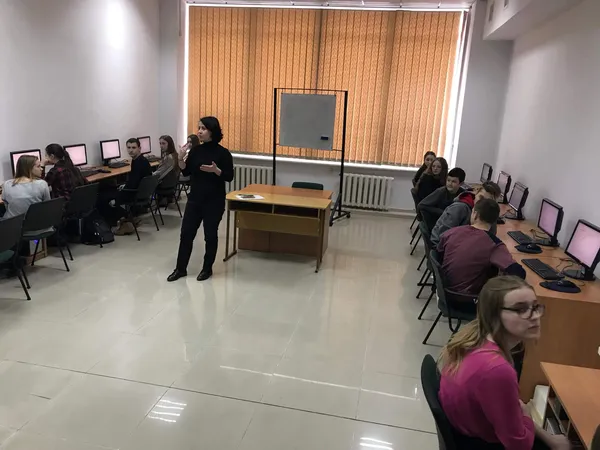 Луцькі психологи розповідали старшокласникам,  як бути успішними (фото) 