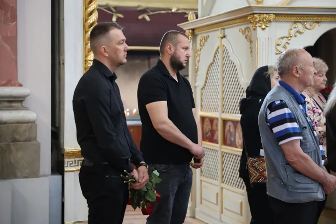 У Луцьку попрощались з Героєм Василем Зубчиком (фото)