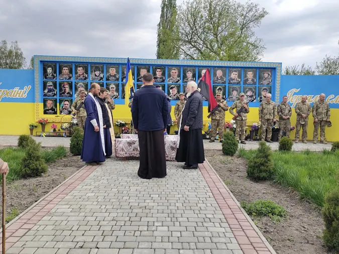 На Волині попрощалися із захисником Костянтином Чайковським (фото)