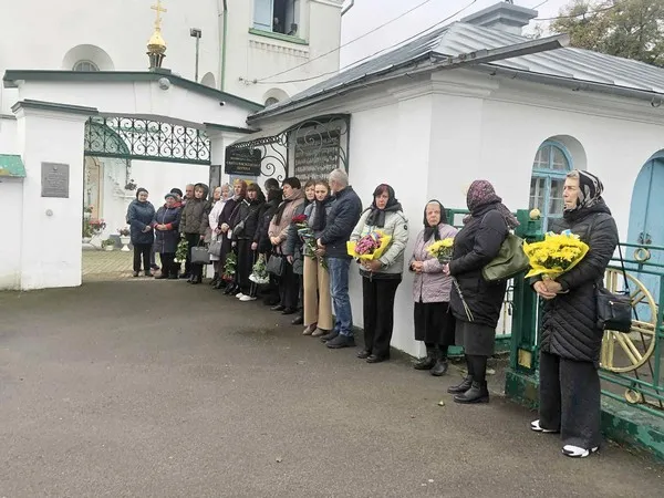 За місяць родина втратила на війні двох синів: у Володимирі попрощалися з полеглим воїном Русланом Барщевським (фото)