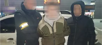 У Луцьку на Молоді підпалили машину, а вогонь перекинувся на сусідні авто (фото)