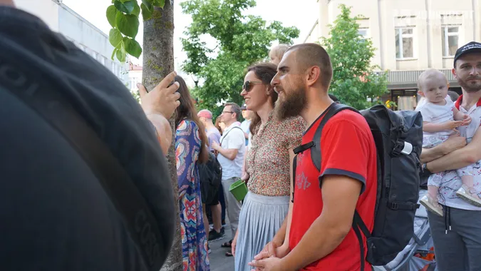 Прийшли сотні людей: у Луцьку виступив запальний гурт Оt Vinta (фото, відео)