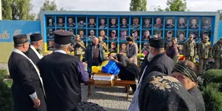 На Волині попрощалися із 33-річним Героєм Володимиром Теслюком (фото)