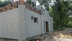 Буде готовий за місяць: як у Луцьку будують громадський туалет (фото)