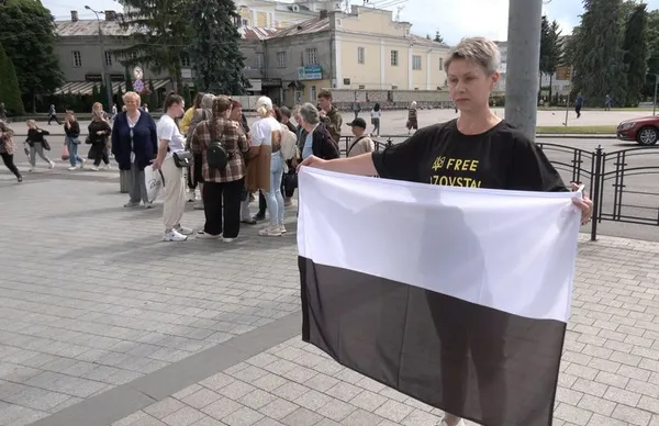 Дружина полоненого азовця Світлана Теплякова. Суспільне Луцьк