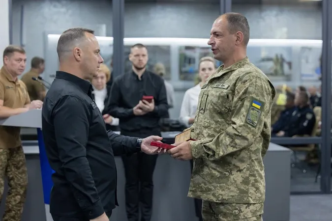 Двом прикрдонникам з Луцької громади Міністр внутрішніх справ України вручив державні нагороди (фото)