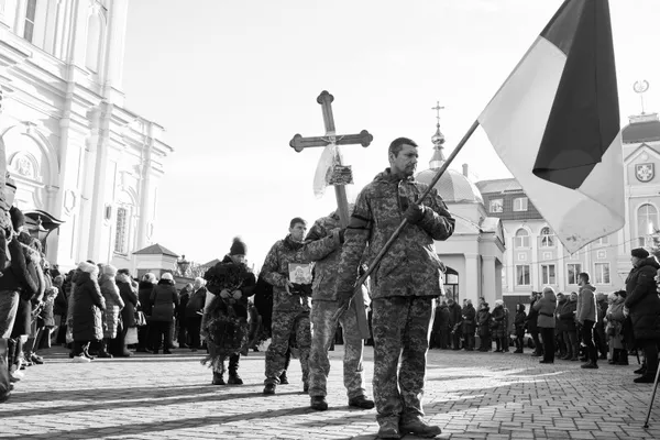У Луцьку провели в останню дорогу загиблого Героя Андрія Гурного (фото, відео)